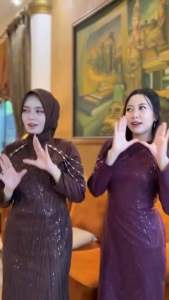 Dress Brukat Kondangan Wanita Remaja Terbaru 2025 Matt Satin Silk Mix Brukat Aplikasi Payet Bagian Tangan