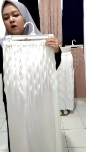 khaenze rok plisket motif masayu rok plisket premiun mayung bahan tebal hitam putih