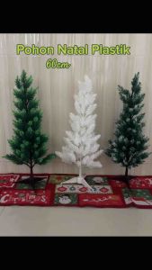 Pohon Natal Plastik 60cm: Dekorasi Tepat untuk Ruangan Kecil
