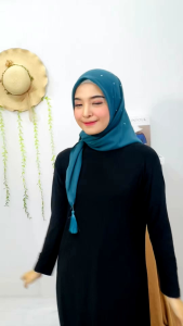 Paris Payet Pom Pom Tabur Swarovski//Jilbab segi empat Paris Swarovski Payet tabur