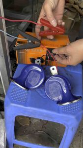 Cặp còi sên ô tô xe máy. Kèn sên Huazheng 12/24v (1 đôi) Kèn Sên 12V 24V Còi Điện Cho Ô Tô Và Xe Máy - Lazada