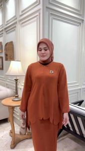 DkhayruStore - Setelan Rok Kurung Melayu Slavina Terbaru Set Kurung Melayu Variasi Laser Cut Setelan Rok Kurung Melayu Bahan Alexa Crepe
