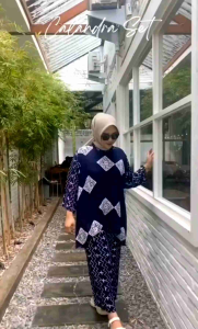 SETELAN WANITA JUMBO KEKINIAN LD 140 MUAT BB 80KG