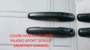COVER DOOR HANDLE PEGANGAN PINTU ALL NEW PAJERO SPORT 2016-UP KEYLESS CARBON
