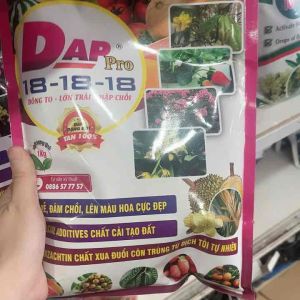 Phân bón 18-18-18 BÔNG TO-LỚN TRÁI-MẬP CHỒI