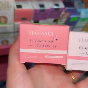 Hanasui Flawless Glow 10 Day and Night Cream Krim Siang Malam Untuk Mencerahkan dan Glowing