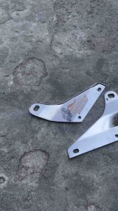 PANGKON BRACKET DUDUKAN KNALPOT CB 100 CB 125 CORBI PLOR