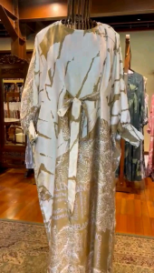Fairuz Kaftan by Dian Pelangi: Busana Muslim Elegan & Mewah