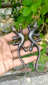 Tarikan Laci Lemari Meja Kuningan Antik Motif Cicak Besar 2 pcs