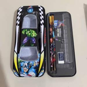 Tempat Pensil Kaleng 2 Susun GP 008-3 Set Tulis Hulk Spider Cars