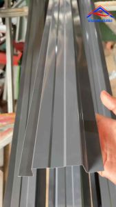 ลอนรั้วเมทัลชีท (เซ็ตสุดคุ้ม🔥1ชุดได้18แผ่น) ความยาว110-200ซม ความหนา0.30มม ความกว้าง10.5ซม ผลิตใหม่ทุกแผ่น