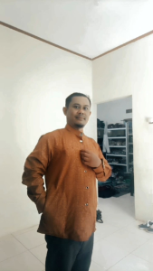 kemko atau kemeja koko sultan motif abstrak