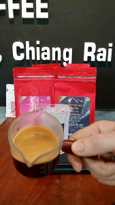 กาแฟพิเศษ คะแนน 88.08 คั่วกลางเข้ม จากยอดดอยผาตั้งอำเภอเวียงแก่นจังหวัดเชียงราย