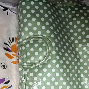 Mukena Crinkle Uragiri DOT Super Jumbo: Desain Unik untuk Semua Usia