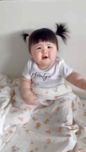 ผ้าห่อตัว มัสลินใยไผ่ ผ้านุ่มพิเศษ ผืนใหญ่ 47x47 นิ้ว แบรนด์ DreamWhale