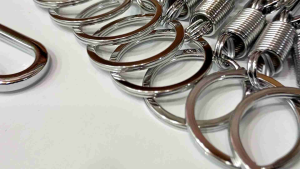 Gantungan Kunci Karabiner Stainless Model Peer: Aksesoris Kendaraan Motor & Mobil Ecer 1pcs