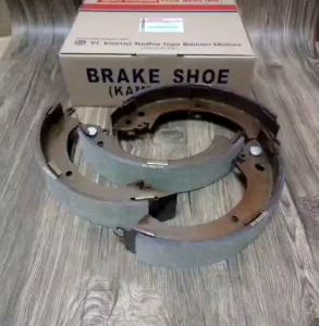 Kampas Rem Belakang Mobil L300 Diesel - Kuda / Brake Shoe