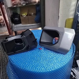 ฝาครอบไฟตัดหมอก โตโยต้า รีโว่ D Rocco 20