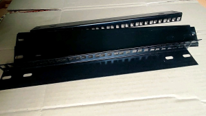 1 Thanh tiêu chuẩn lắp cho tủ mạng 10u tủ rack 10u thanh sắt V lỗ bắt thiết bị âm thanh Lắp Đặt Âm Thanh Chuyên Nghiệp - Lazada