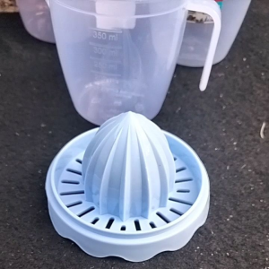 Perasan Jeruk Manual Murah 350ml: Alat Pemeras Jeruk Praktis