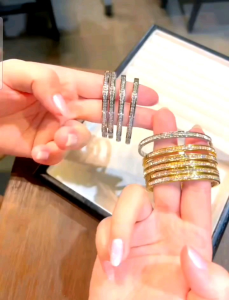 VÒNG TAY TITAN CHẠM KHÍA  ĐÍNH ĐÁ NI 50-52-54 CÓ KHÓA- TITAN CHUẨN LOẠI 1 KO ĐEN