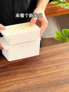 黄油储存盒 Butter Storage Box#自带切割板的黄油盒😍.黄油的最佳住所🤣❗❗ 黄油这样储存真的很方便，让我最喜欢的一点就是它自带切割板，用的时候再也不用那么挖啊挖的✨ #黄油切割盒 #黄油储存 #烘焙好物🌈.