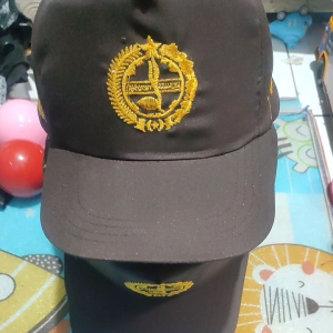 topi sekolah pramuka bordir kiri kanan bordir belakang pake rell dalam gersan mantap