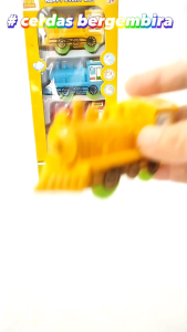 Mainan Kereta Isi 4: Pilihan Mainan Edukatif & Interaktif