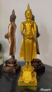 พระประจำวันเกิด พระปางอุ้มบาตร แร่เหล็กน้ำพี้ ฐาน 3 นิ้ว สูง 13.5 นิ้ว