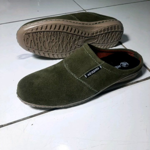 SANDAL SLOP PRIA KENZHU SEPATU SANDAL BUSTONG. SEPATU SLOP PRIA SENDAL SLIP.ON