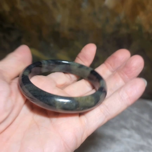 56.2mm Nephrite greenish Qinghua (metallic blackish) bangle (with certificate) [Natural Crystal]