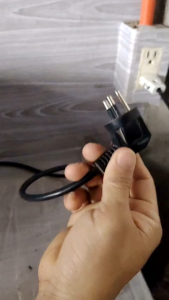 Universal adaptor hand carry easy to use