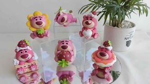 Mô hình Gấu Dâu - Tổng hợp các kiểu dáng Gấu Dâu Lotso cực cute dễ thương - Đồ chơi gấu dâu tiểu cảnh decor nhà