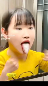 Sikat Pembersih Lidah Tongue Cleaner Scraper B93 Alat Pengangkat Kotoran Plak Lapisan Putih Kuman Bakteri Jamur