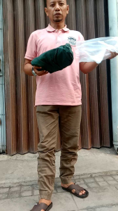 Sepatu Petani Boot Panjang Anti Air dari bahan Karet PVC yang awet dan nyaman di pakai