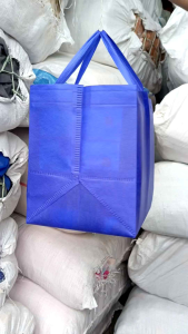 Goodie bag 25x25 Tinggi 28cm Tas spunbond bok snack/kotak nasi  Tas Hajatan / Tas belanja