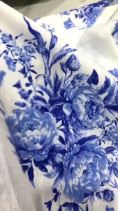 vải linen hoa màu xanh dương _( khổ 1m5) mềm dày vừa may đầm váy áo vv