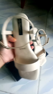 SANDAL KOKOP TALI BELAKANG PAKE GESPER MODEL TERBARU
