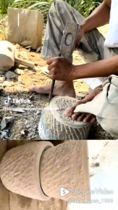 cối đá xanh nguyên khối hoàn toàn làm bằng đá xanh tự nhiên giúp cho chiếc cối bền vững xuất 1 thế kỉ