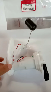 Pompa Bensin Honda Vario 125: Kodepart 16700-K2V--N31