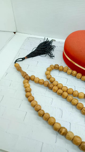 Tasbih Kayu Gaharu Wangi 8mm A65: Tasbih Berkualitas Tinggi