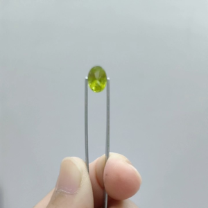 P125- ĐÁ PERIDOT XANH LÁ THIÊN NHIÊN KHÔNG XỬ LÝ