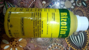 Insektisida Pembasmi Hama Daun Rizotin 100EC Kemasan 500ml