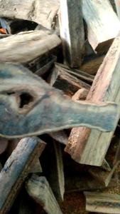 Chip Stick Kayu Gaharu Super Kalimantan 1kg