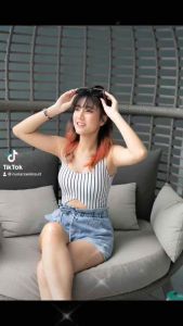 ชุดว่ายนัำ NUNAR SWIMSUIT ชุดว่ายน้ำไม่โป๊ Onepiece ชุดว่ายน้ำผู้หญิง วันพีช ชุดว่ายน้ำสีฟ้า