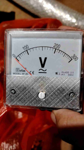 80x80 AC Voltmeter 300V / 600V Analog