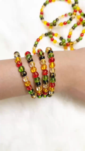Vòng tay chuỗi hạt ngủ sắc khắc Om mani biểu tượng của Phật giáo mang lại bình an thanh lọc tâm hồn.