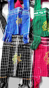 กระเป๋าสะพาย กระเป๋าย่าม ผ้าฝ้ายทอมือ งานพื้นเมือง ย่ามมอญ ผู้ชายหรือผู้หญิงก็สะพายได้ สีสันสดใส เป็นลายหงส์ มีซิปทุกใบ มีไซส์เล็กไซส์ใหญ่