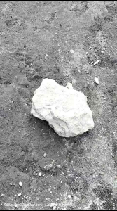 (10 kg) Kapur Aktif Gamping Bongkahan / Kapur Tohor CaO / Kapur Sirih Aktif / Kapur / Kapur Sirih / Dolomite