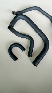 SELANG BY PASS MAZDA 323 FORD LAZER HOSEHOOSE DEKSELHOSE BIG HOSE VET HARGA 1 PC